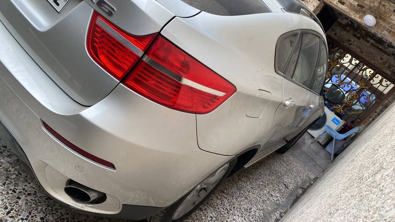 السلام عليكم BMW X6 2009
محرك n54 توين تيربو 
مواصفات السيارة
بوب شفط و جنطة شفط 
تدفئة كشنات 
السيارة 4مقاعد vip 
وارد امريكي سونار السيارة مرفق وية الصور 
السعر 130 وبيها مجال 
***********
