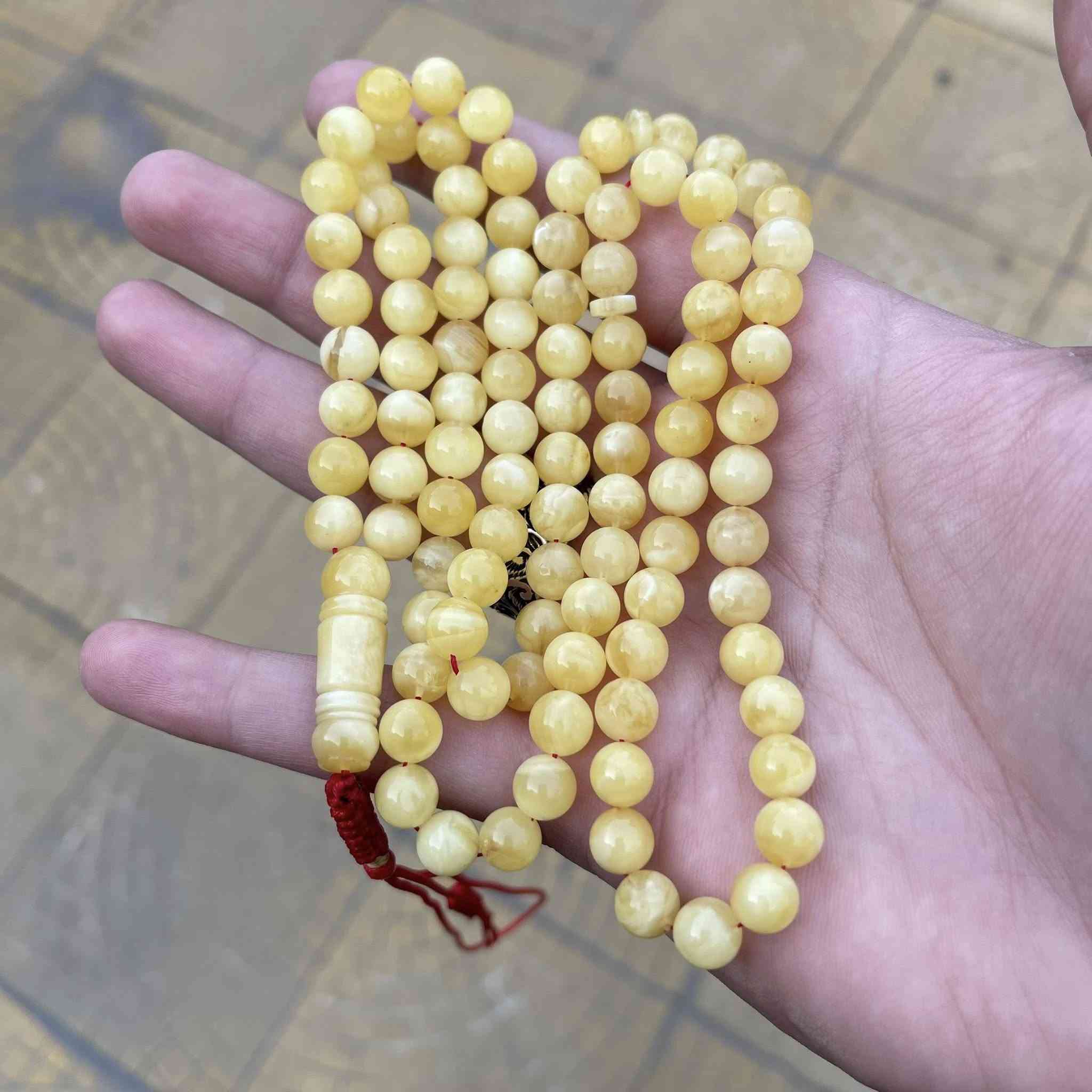 مسباحين كهرب بلطيقي حر
المسباح الاول : كهرب بلطيقي حر طبيعي خامة جبس بعسل تربل سوبر اللهم بارك كصة مدعبلة شاهد ستندر كركوشة كويتية المسباح جميل جداً مظلوم ب الصور تفاصيله :

الوزن : ٣٩ غرام
العدد : ٩٩ حبة

المسباح الثاني : كهرب بلطيقي حر طبيعي خامة شجرية جميلة كصة بيض حمام شاهد ستندر القطعة نظيفة ١٠٠ ٪؜ خالية من الشوائب او النمش تفاصيل المسباح :

الوزن : ٣٥ غرام
العدد : ٧٧ حبة

ضمان مدى الحياة على المسباح كهرب بلطيقي حر غير معالج نهائياً وخلاف ذلك يرجع المسباح ويرجع المبلغ كامل للزبون 

للاستفسار التواصل على الخاص 
يوجد توصيل لجميع محافظات العراق وشماله ايضاً


**إذا كنت صاحب هذا الإعلان وتريد حذفه لأي سبب، رجاءا أرسل رسالة إلى الدعم الفني**