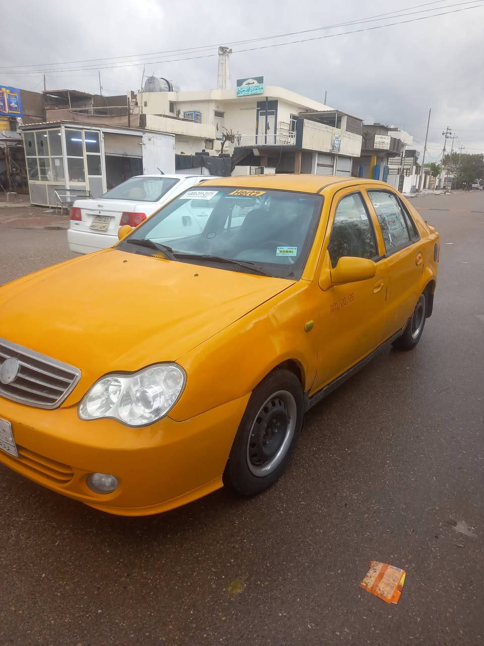 سلام عليكوم جيلي لبيع موديل 2012 شرط تحويل وكاله دفتر بازين. بي صدر تاير جديد 30بي مجال ***********
