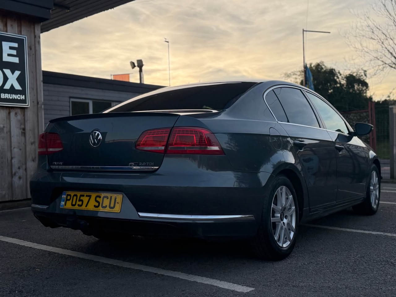 ￼ 2014 Volkswagen  passat 2 L automatic
2.0tdi bluemotion 140bhp

Very low mileage 95k 12 mothers mot can do px ￼ category s. 4 good tyres welcome driving test got full logbook Caerphilly, Mid Glamorgan


**إذا كنت صاحب هذا الإعلان وتريد حذفه لأي سبب، رجاءا أرسل رسالة إلى الدعم الفني**