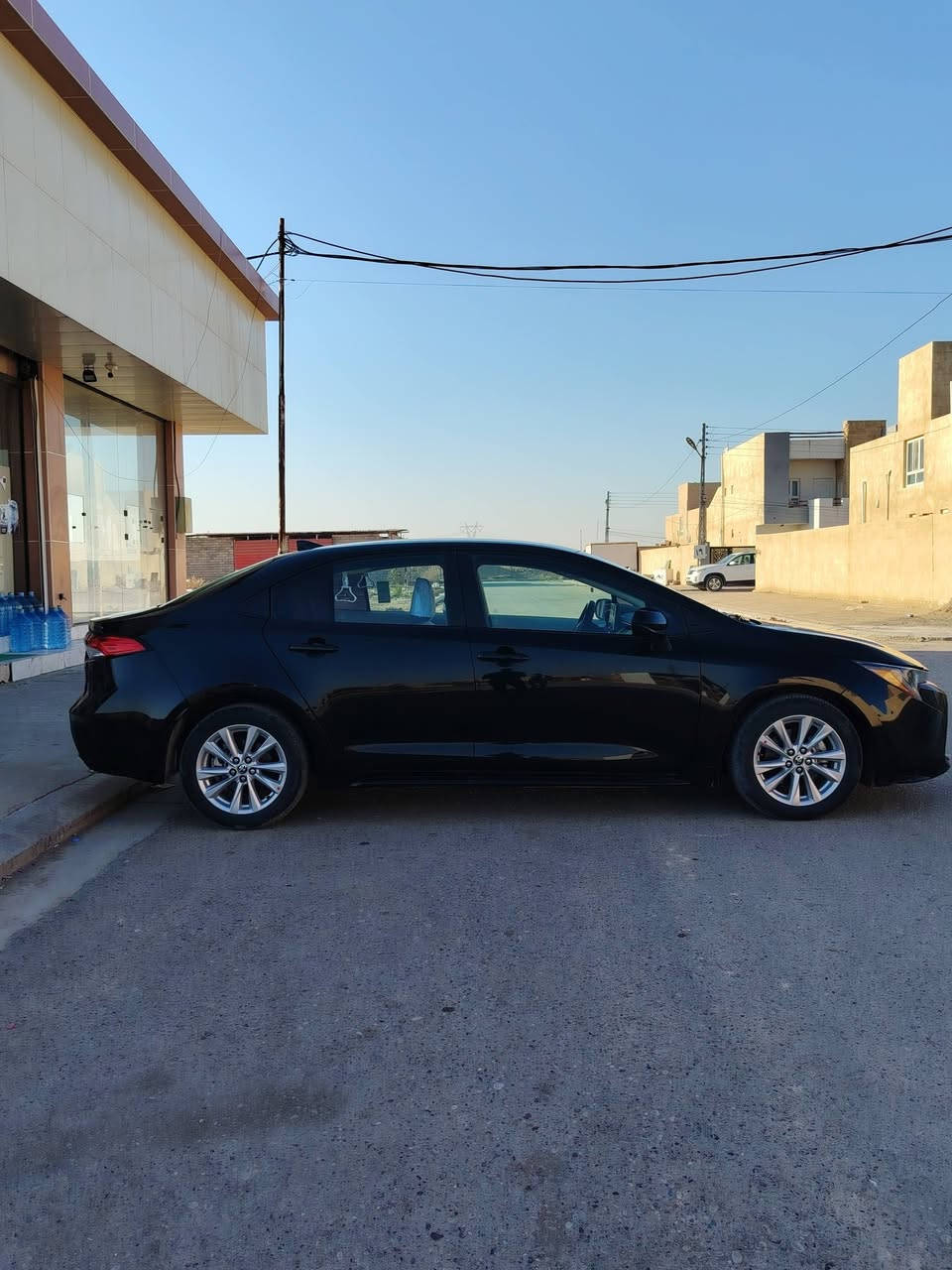 السلام عليكم للبيع بسعر مناسب 149 كورلا امريكي 2023 مكفوله من الصبغ فقط بس شبر بارد الجنطه السياره حيل جديده مكفوله من البارد والشخوط والتبديل كله على وضع الشركه بدون ايرباك السياره شرط كير ومكينه وتخم تايرات وصدر كله شرط الفحص ماشيه 50 داخل لونين وبصمه ورادارات كلهه شغاله شرط سنويه باسمنه تحويل ثاني يوم شرط سنويه وهزه ورقم قبل شهر رقمته العنوان تكريت
***********
