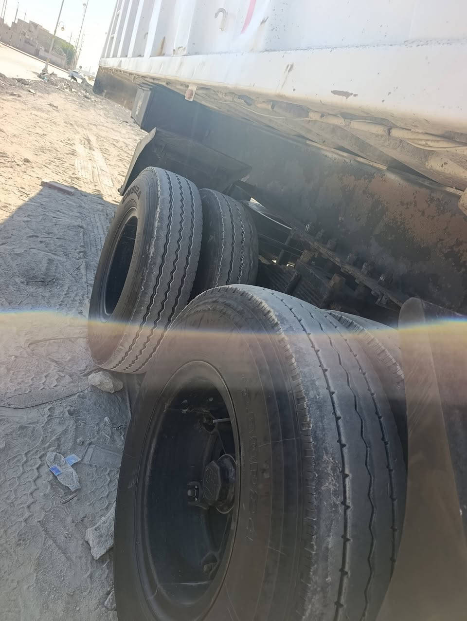 عربانه ماموت للبيع 2007
السعر 90 بيهة مجال للاستفسار 

*********** 
جاهزة للعمل تخم تاير
