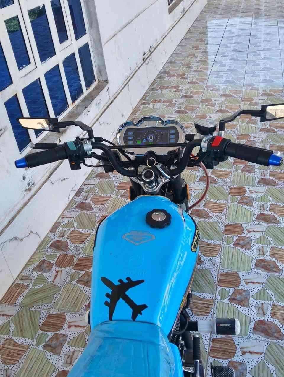 #جديد من رخصت الادمن 
ســـونك أيـراني ٢٠٢٥
بعده وضع الشركه 
السعر ٨٧٥ وبي مجال
مكاني الرمادي الجزيره
***********
