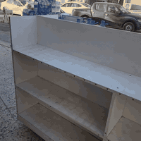 رف خشب عرض مترين ارتفاع متر وسطي ٢جانب مكان بغداد *********** سعر مناسب
