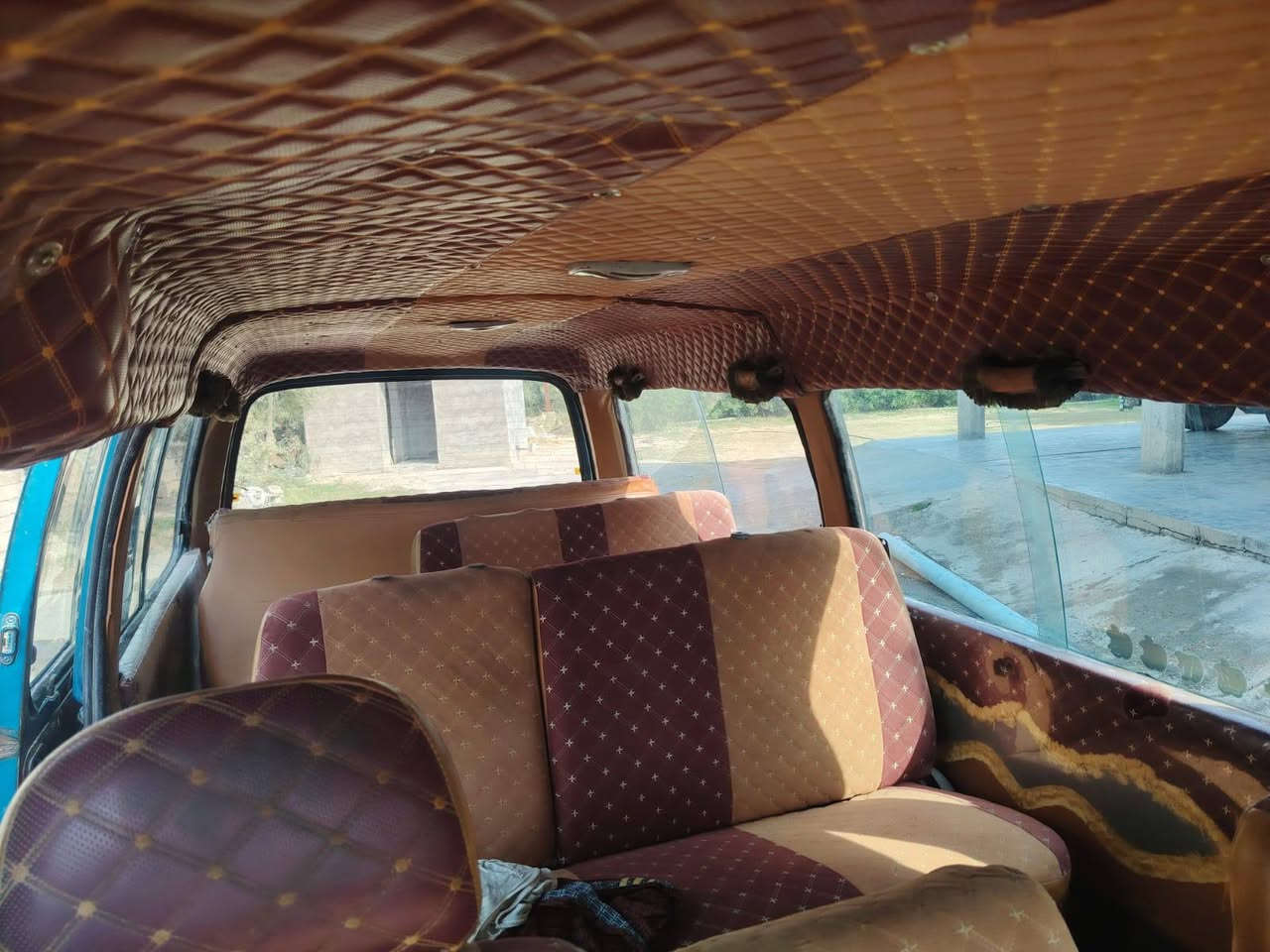 السلام عليكم كيا بريجو للبيع موديل 2000مصبوغه جماليه مدوشمه وكامله محرك تجفيت جديد صدر جديد تايرات جدد 
للاستفسار ***********
