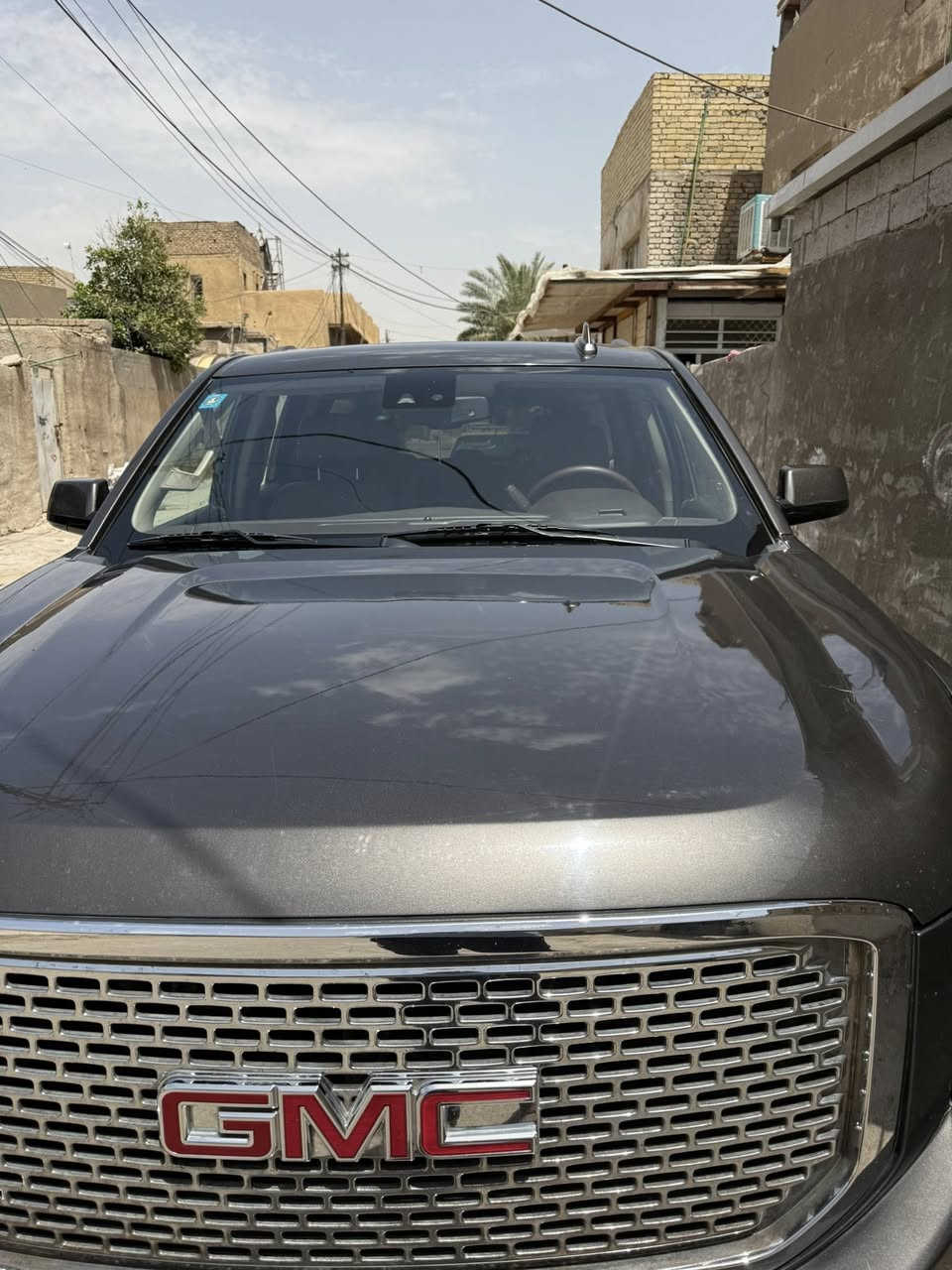 سلام عليكم جمسي يوكن موديل 2020فئهSItفول موصفات كشن تدفئه وتبريد فتحه سقف بصمه اربع ابواب صندوق كهربائي مكينه 5.3ماشيه69كيلوكل نقصّ مابيها رقم بغداد صور الحادث والسونار بل المنشور 
عارضها 360
***********
