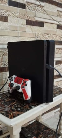 بلايستيشن ٤ • قرصين بيس • جوستكات ٢