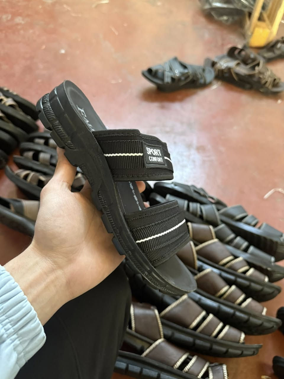 شروة شحطات 
عدد 1200 جوز
800رجالي 400 نسواني
السعر 95 سنت 
يوجد شحن يوجد توصيل لكل محافظات العراق حساب الشحن يكون علي مشتري
العنوان غازي عنتاب تركيا


**إذا كنت صاحب هذا الإعلان وتريد حذفه لأي سبب، رجاءا أرسل رسالة إلى الدعم الفني**