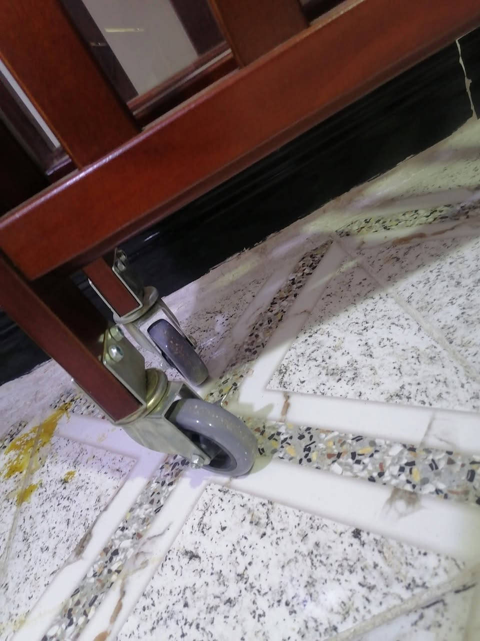 السعر 125
سرير طفل للبيع
من سنه ال ٨ سنوات
صاج اصلي ماليزي يتطبك وما ياخذ مكان بالخزن
مكاني بغداد الشعله شارع ٦٠
جديد غير مستخدم


**إذا كنت صاحب هذا الإعلان وتريد حذفه لأي سبب، رجاءا أرسل رسالة إلى الدعم الفني**