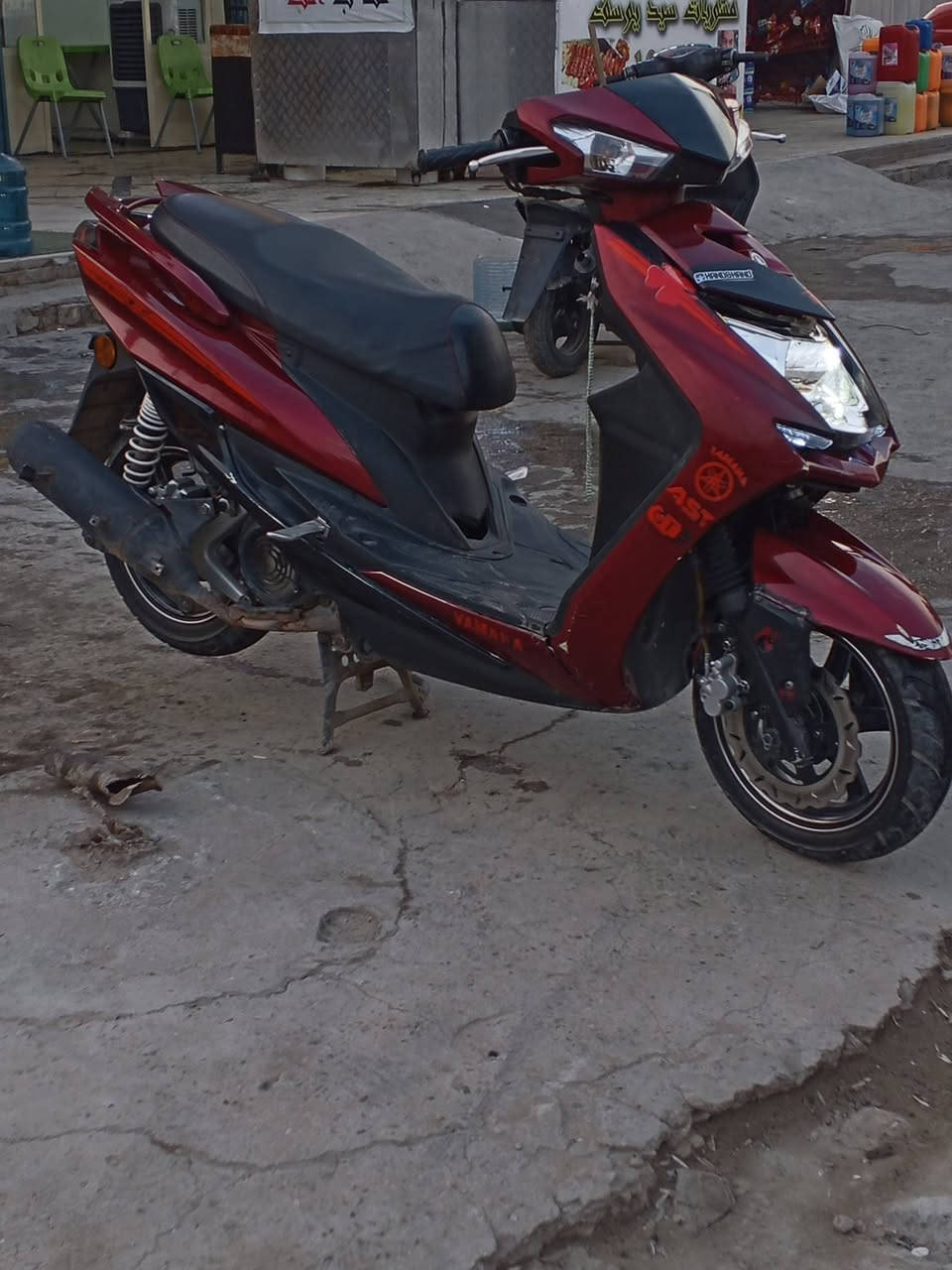 سكنس شمعه  ياباني نوزل اله البيع  دراجه نضيفه المكينه خرسه كهربيات كله شغله بس المازده  الماميه مكسور مالته  ودراجه نضيفه مابي يي نقص ريد 850 مكاني بغداد المشتل *********** متوجد عل وتساب
