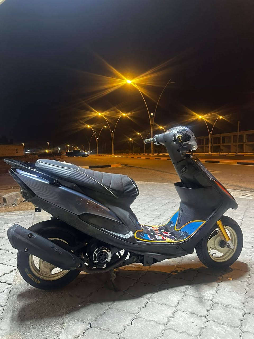 السلام عليكم اخوان مكلف بلنشر دراجه ماكس عدله 120
الدراجه مبوشه 55 كلهه شغاله ماعده السلف يرادله باتري
مكينه ناعمه لاتنقص ولاتبخر الدراجه خير من الله السعر 700وبيها مجال ***********
