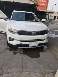 للبيع شانجان سي اس 35 بيها طخات خفيفه ماشيه67الف  نص فول  موديل2023 اس...