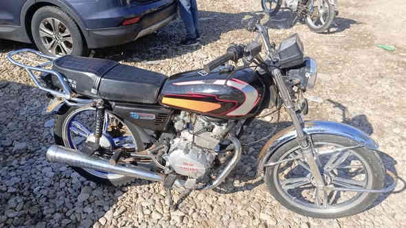 دراجه سفانه للبيع موديل 2020 مابيه اوراق كل نقص مابيه سعر 
350) ‏‪***********‬‏
