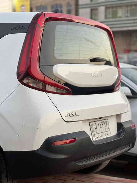 السلام عليكم صول لون ابيض مرقم بغداد ماشية 23 مكينة دوش موديل 22 سيارة حادثها جاملغ نفسة مصلح ونص البنيد صبغ سيارة ليبل واحد الداخل بيجي المكان بغداد السعر143 هاتف ***********
