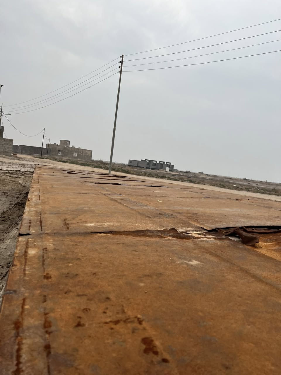 سلام عليكم عربانه أوربي كهربأيات شغاله تخم تاير وتخم جوبلس جاهزه للعمل العربانه دسك مكان البصره ***********///***********//السعر 37وبيه مجال
