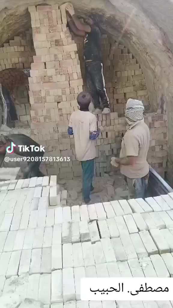 يوجد  #طابوق معامل***********العمارة  عدد 8000طابوقه #وزياده500 #ويوجد #تك 4000وزياده# 250 ويوجد كسر للبيع  اتصال  على الأرقام التاليه أو مراسله عل واتساب   //***********
نوع بيرنه(الطيب-العماره)  
ونوع انجكتر. قوه ولون وعدد كامل وقالب واحد  للاستفسار ومعرفه السعر فقط
