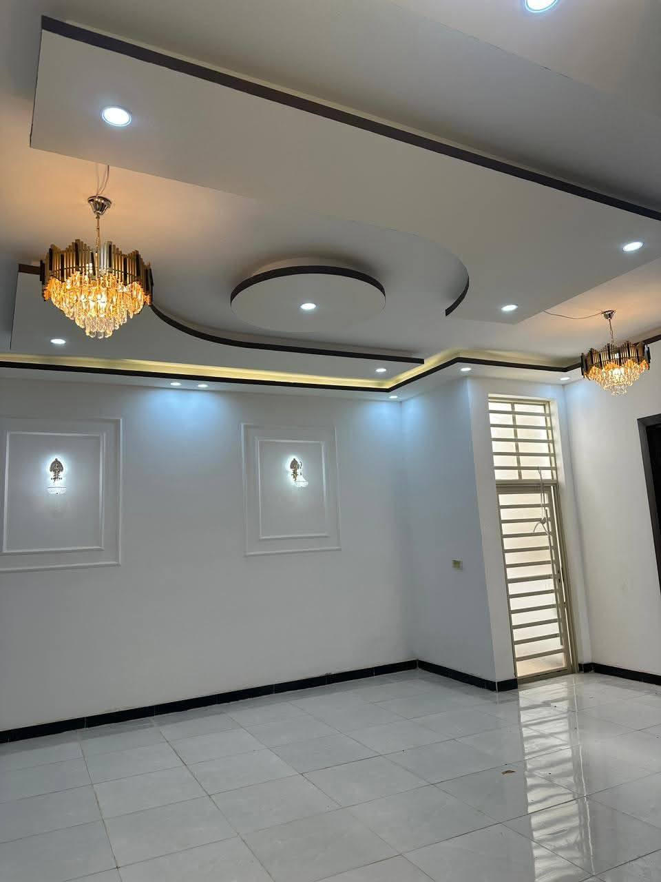 بيع مستعجل بيع مستعجل بيت مرتب كل هاي والسعر 55مليون *********** الرقم واتس او انتصال

بيت مساحه 150م #طابو_زراعي سند 25

#قريب_شارع_لحولي 

(عنوان مكتب الكرار) 

(  عمود 282 شارع الصب مقابل ملحق                               

بيت جاهز مفتاح 🔑 

أساس وسقف صب مركزي 

منطقه كامله السكن #شوارع_تبليط 

غرفتين نوم وصاله ومطبخ واستقبال حمامات داخليه وخارجيه وكراج 

#مدارس // ماء//. كهرباء//. تبليط  /. خط مولد ذهبي 

وتساب***********

ملاحظه// توجد لدينا كل المساحات من دور او قطع النجف, العراق
