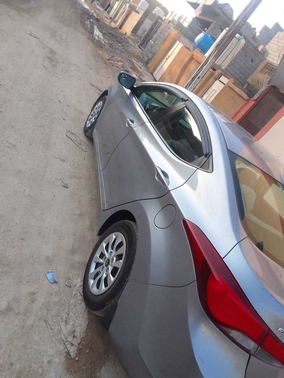 سلام عليكم النتره موديل 15 وارد امريكي بدون ضرر كلين فول عده الفتحه تحكم جهتين شاشه كامره محرك 200 دوش صدر امامي خلفي جديد تخم تاير كير مكينه مكفول تدفه تبريد كله وضع شركه ارقام جديده سنويه لل 27 مكان السياره ديالى بعقوبه حي المعلمين او الكاطون سعر السياره 118 وبيه مجال بصيط ***********
