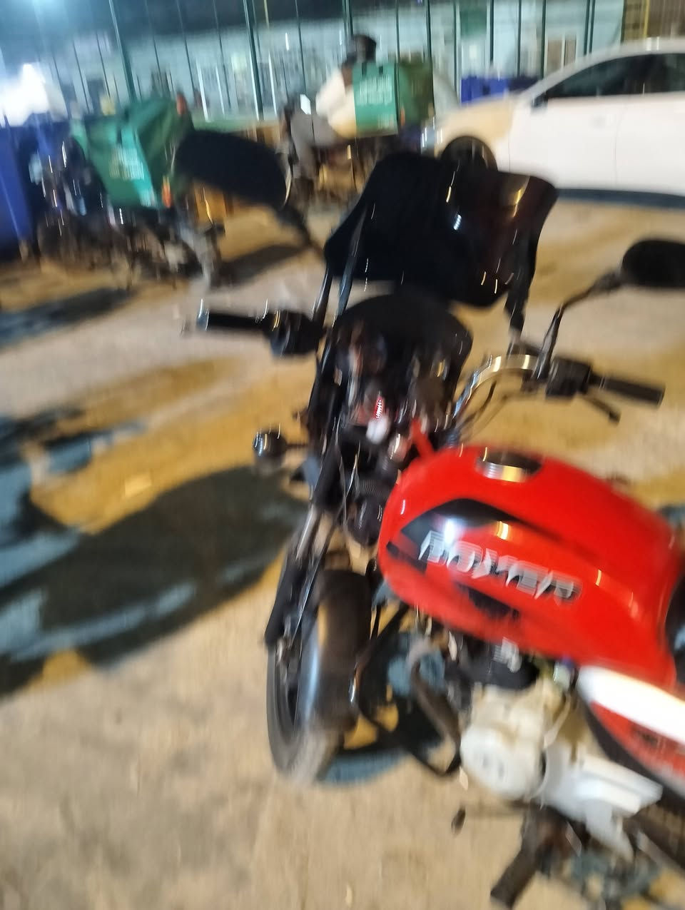 بوكسر موديل 2021 دراجه نضيفه وخير من الله مكينه ما مفتوحه مرقمه بغداد العنوان البياع  الشرطه السعر مليونين ***********
