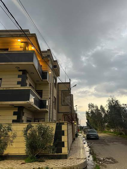 بيت للبيع ثلاث طوابق مساحه 150 متر جمعيه حمورابي مزارع الولى للتواصل والاستفسار الاتصال اخوان مكلف بل نشر 
***********
***********
