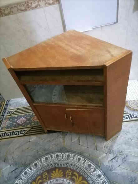 السلام عليكم ميز نضيف للبيع مكاني كربلاء حي العسكري قرب جامع ال عمران ***********
