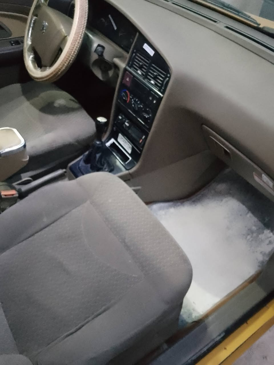 السلام عليكم بيجو أكد للبيع موديل 2016 بسمي رقم جديد كير مكينه تبريد وتدفئه خير من  الله السعر 47بغداد مدينة الصدر مقابل مطعم ليمونه ***********
