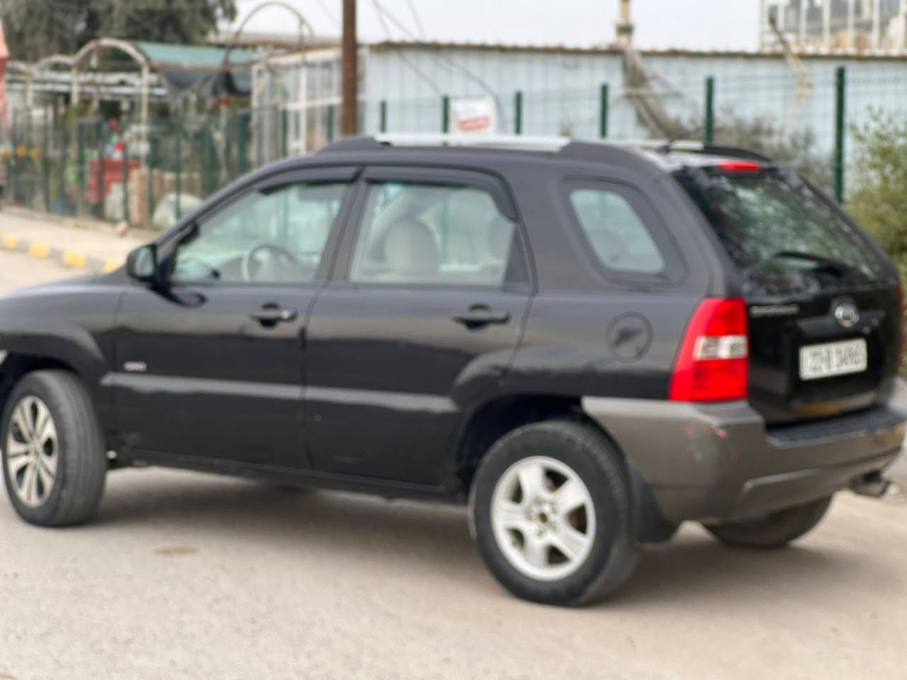 السلام عليكم
سبورتج 2006 
قطعتين صبغ بدون حادث 
السعر 90 ورقه وبيها مجال
وكاله عامه بأسمي شرط التحويل 
للأستفسار الاتصال على الارقام التالية 
***********
***********
