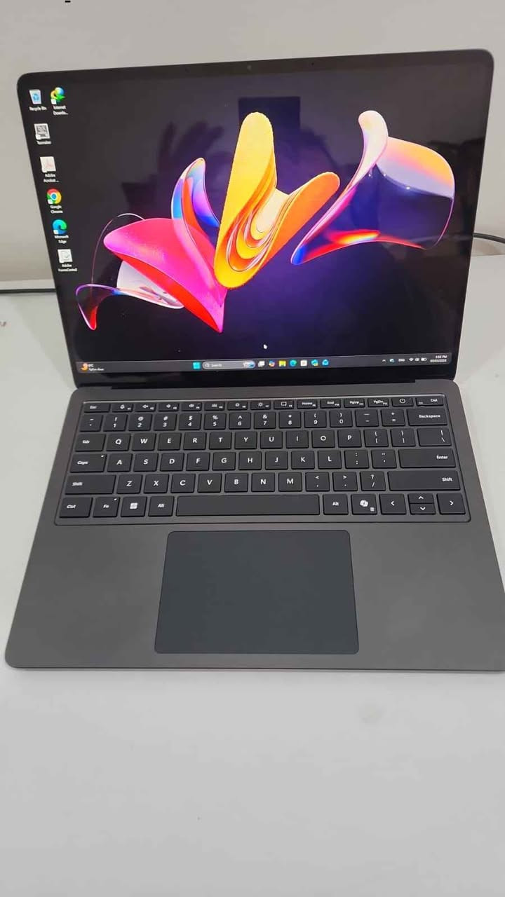 - Microsoft Surface Laptop 7
- 13.8" Touchscreen
16GB RAM / 512 SDD M.2
CPU : Snapdragon X Plus 10 core
Battery cycle: 50 
---------
- مايكروسوفت سيرفس لابتوب 7 
- شاشة قياس 13.8 لمس
- الرام 16 كيكا والهارد 512 كيكا
- المعالج : الحديث السناب دراكون X بلس 10 كور
- عدد مرات شحن الجهاز : 50

جهاز نظيف وأنيق وسريع، مناسب للشغل والدراسة.
للاستفسار خاص. او واتساب ***********

العنوان : بغداد - الشعب بغداد, العراق
