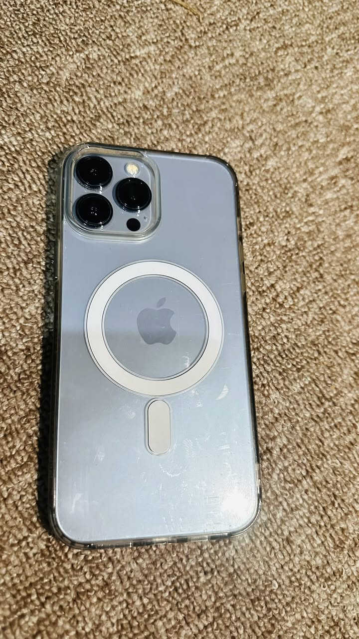 سلام عليكم
ايفون 13برو ماكس الجهاز نضيف كلش 
بطاريه 84 
ذاكره 512
امريكي


**إذا كنت صاحب هذا الإعلان وتريد حذفه لأي سبب، رجاءا أرسل رسالة إلى الدعم الفني**