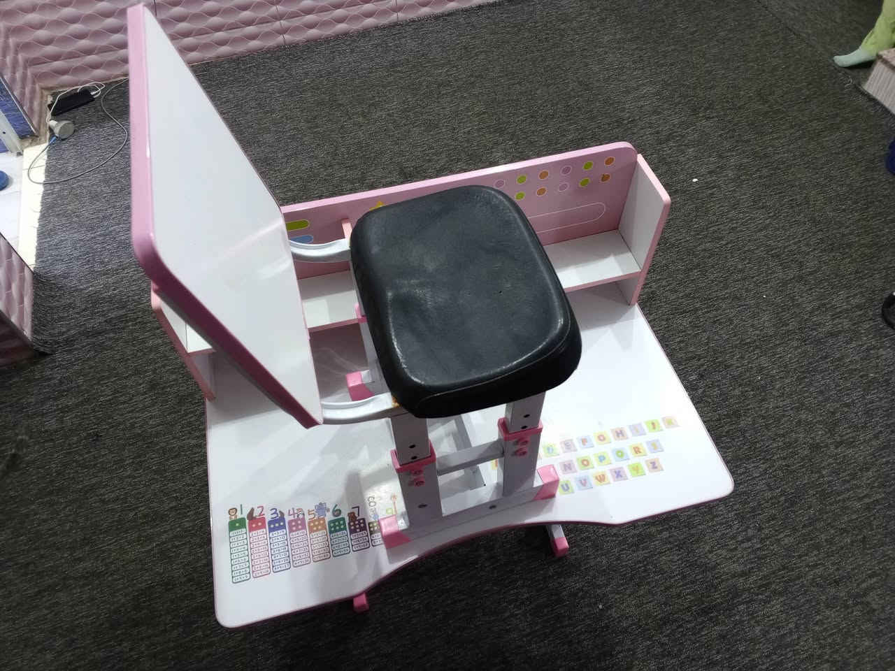 للبيع ***********
رحله مدرسيه
