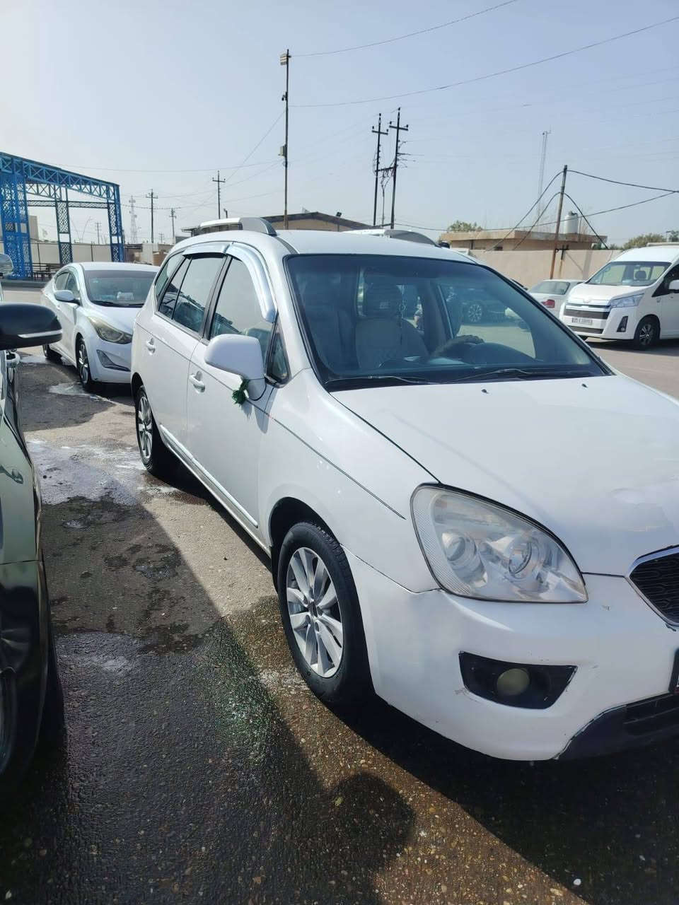 سلام عليكم
كيه كارنز للبيع✅
مديل2009 خليجي ✅
رقم وسنويه جديد✅
رقم بغداد انكليزي بسمي ✅
مكينه وكير خير من الله✅
حجم المحرك 2000دوش✅
شاشه وكامره جديد✅
  تبريد قطعتين تدفئه كله شغال. ✅
تايرات جديد ✅
كشنات جلد سبعه راكب✅
 حداديه امامي خلفي جديده ✅
مكان السياره نجف ابو صخير ✅
سعر السياره. 105. وبيها مجال 
***********✅  بي واتساب 
***********✅
