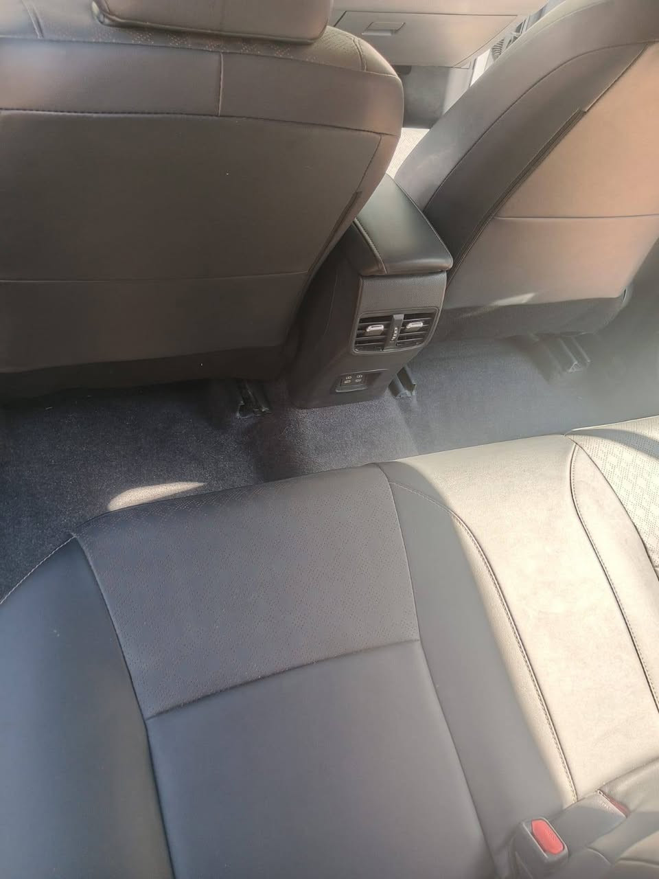 كورلا للبيع
موديل2024
تجميع الصين
بيه ضربيه 
بابين ترجع بارد
اقصاط 
رقم بصره
وراعي بصره
نظام مقترض وكفيل
سعره 130 وبيه مجال
استفسار عله الرقم
***********
