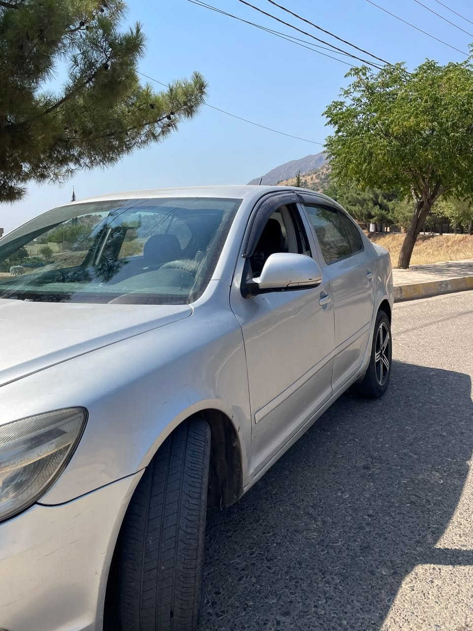 سيارة سكودا  وكتاڤي ٢٠١٣ وتوماتيك  سنگ و پشت كبس و ٣ قطعة سبغ و ٢ قطعة بخ و بدون ايرباگ رقم و سنوي جديد رقم دهوك سعر $٧٧ مجال 
رقم موبايل /  ٣٣٣٢ ٤٠٧ ٠٧٥٠


**إذا كنت صاحب هذا الإعلان وتريد حذفه لأي سبب، رجاءا أرسل رسالة إلى الدعم الفني**