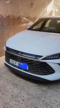 بي واي دي جن بلاس ابيض داخل ابيض  موديل2025 ماشيه13000  السعر 119$  07...