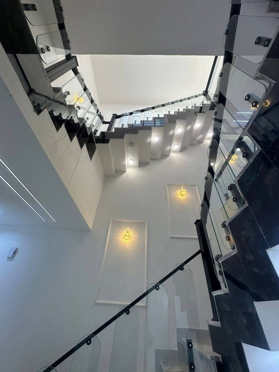 🌷🧿(الهم صل على محمد وال محمد)🧿🌷

         🔥🔥🏡#يعلن_مكتب ا سيد ثائر ومقولات للعقار 🏡🔥🔥

      🛑🔥عنوان المكتب/حي سلام/سايدين ابو دجاج🔥 🛑

           🛑🚏🚏ثاني ركن من جهة حي الجامعه🚏🚏🛑

     🟢#عندك_عقار_وتريد_تعرضه_دزه_النا_ولاتشيل_هم🟢

             🟠🟠#عنوان_التميز_والثقه_والابداع🟠🟠

                 (📲***********
             
               

            

___________جميع الارقام تدعم تطبيق الواتساب___________

    

      
          
             
               

            

___________جميع الارقام تدعم تطبيق الواتساب___________

    

       🔥🔥📣 🏠دار مساحه دار (100)في حي سلام🏠

    
      
            🔴🔥موقع ممتاز جدا  🔥🔴

  🏘️🏡 غرفه عدد1وصالة واستقبال ومطبخ وصحيات🚽🛁

  🏘️🏡 غرفة عدد2وصاله واستقبال ومطبخ وصحيات🚽🚿

                   🛑🛑مجموع الغرف في الدار 4🛑🛑

                         🔥  (مواصفات البناءvip) 🔥

  🧱طابوق نهروان البناء كله9انج صب كونكريت مركزي🪨🪬

        🔥ارضيات مرمر درجه اولى سيراميك درجه اولى 🔥

     🛑للاستفسار مراسلة الصفحه او الاتصال على الواتساب 🛑

             🟢تابع الحساب لتصل لكم كافه المنشورات 🟢

  🧱طابوق نهروان البناء كله9انج صب كونكريت مركزي🪨🪬

        🔥ارضيات مرمر درجه اولى سيراميك درجه اولى 🔥

     🛑للاستفسار مراسلة الصفحه او الاتصال على الواتساب 🛑

             🟢تابع الحساب لتصل لكم كافه المنشورات 🟢

🟡ابو جود الاسدي☎️***********
