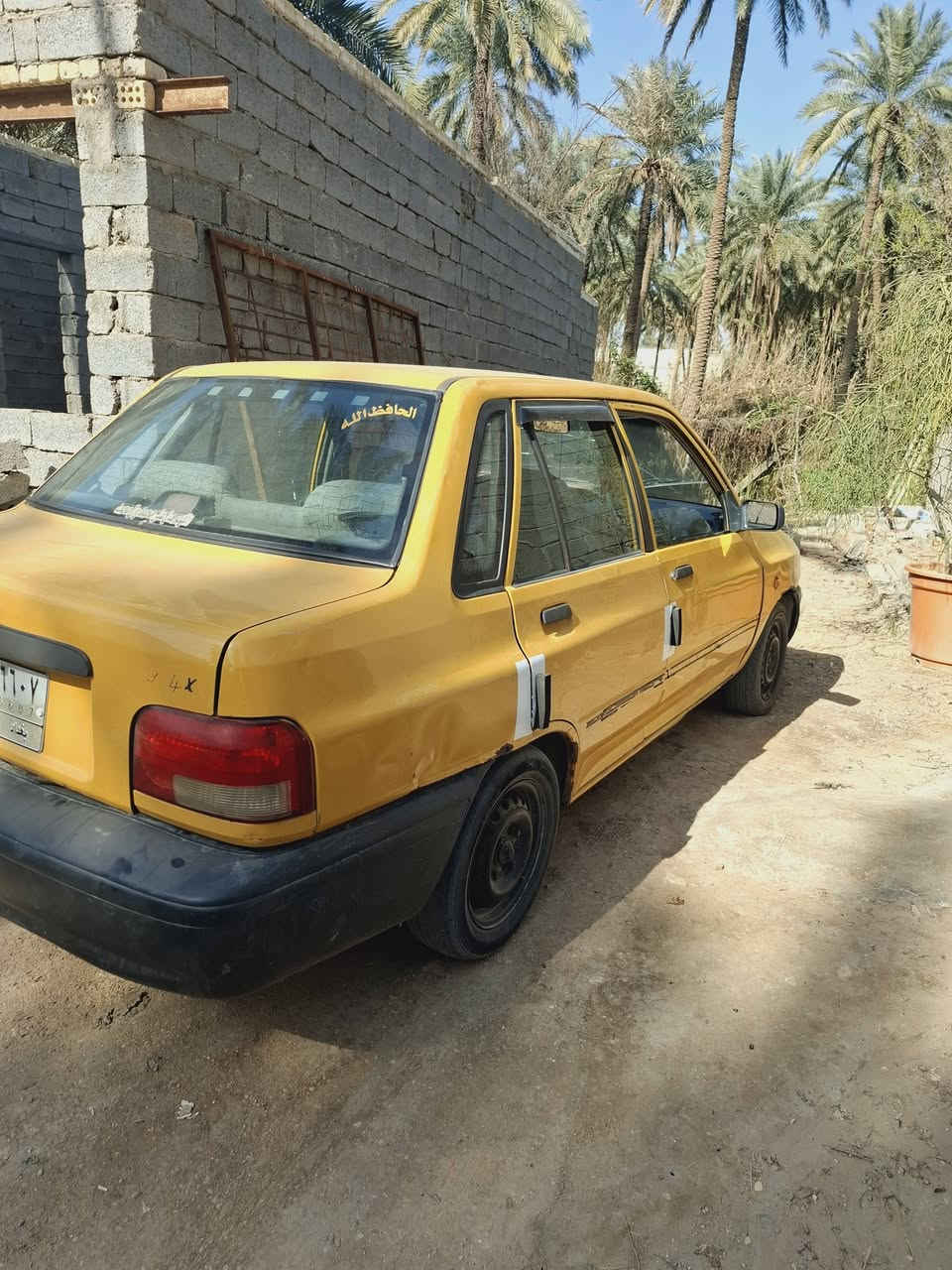 سايبا موديل ١٣ مكينه وكيري خير من الله حداديه ٨٠% كهربائياتها كلها شغاله كيجات حماووه بانزين جام مسجل سماعات تايرات نص عمر سياره راعيها بغداد من شتريتها خابرته ودزلي مستمسكاته وحالياً مغلق ابيع هل موجود بدون تحويل وكفلها من كل شي رايدها ١٤ ونص وبيها مجال قليل مكاني كربلاء باب بغداد طريق الحسينيه ***********
