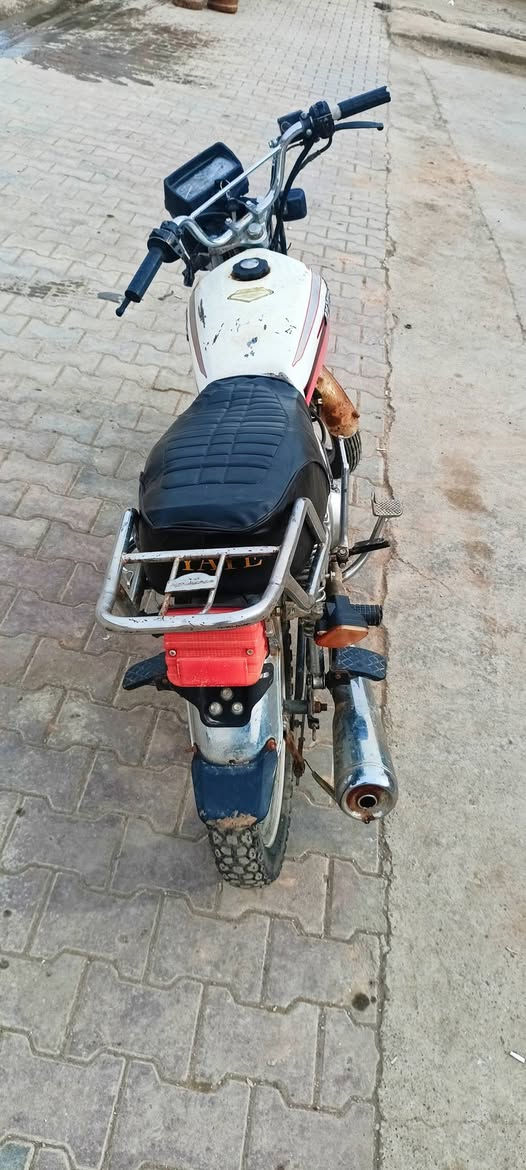 آسِلَآمً عٌلَيَکْمً
يَوٌجّدٍ مًوٌطِوٌر سِيَفُآنِ 
مًوٌدٍيَلَ 2020
مًحًرکْ مًفُتٌوٌحً 
شُقُآلَ سِلَفُ هّنِدٍر 
محًرکْ مًعٌمًر جّدٍيَدٍ 
ــــــــــــــــــــــــــــــــــــ
أسِعٌر 360ألَفُ 
ـــــــــــــــــــــــــــــــــــــ
رقُمً آلَهّآتٌفُ ـــــــــــــــــ
***********
