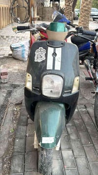 07744388254 دراجه نظيفه تخبل سعرها 450 وبيها مجال