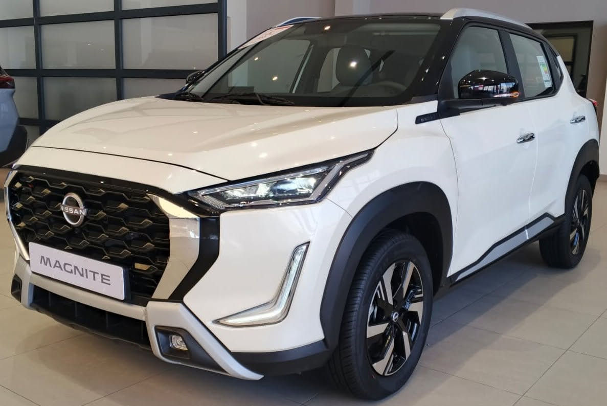 🚗 نيسان ماجنايت 2025 ✨

🔹 المواصفات:

✅ موديل 2025 – وكالة (0 كم)

✅ محرك 1.0 لتر توربو اقتصادي

✅ ناقل حركة أوتوماتيك (CVT)

✅ شاشة لمس 8 إنش

✅ دعم Apple CarPlay وAndroid Auto

✅ كاميرات محيطية (360 درجة)

✅ حساسات اصطفاف خلفية

✅ بصمة تشغيل مع بصمة ابواب

✅ مكيف أوتوماتيك

✅ مثبت سرعة

✅ ويل ألمنيوم 16 إنش

✅ مصابيح أمامية LED مع إضاءة نهارية 

✅ وسائد هوائية

✅ نظام الثبات الإلكتروني (ESP)

✅ نظام مانع الانزلاق (TCS)

✅ نظام مراقبة ضغط الإطارات (TPMS)

🎯 وكالة السور –  جاهزة للتسليم الفوري.

💰السعر مغري جدا💰

📩 للاستفسار والحجز، تواصل واتساب أو الاتصال ( *********** ).
