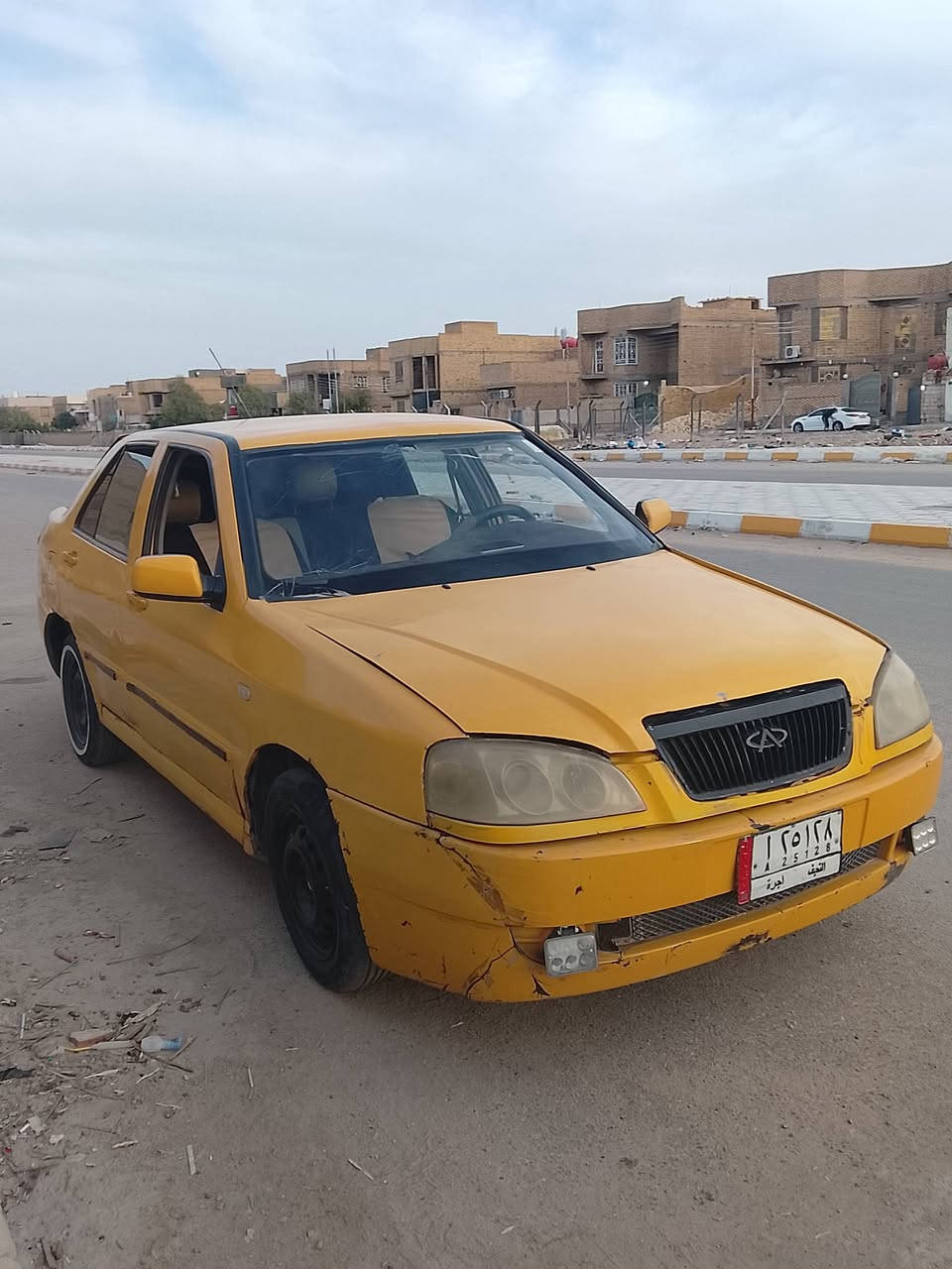 سلام عليكم سياره شيري
***********السياره نضيفه وحلوه
داخلها عوزه ترتيب شويه
مكينتها كورلا 1600 
سنويتها صاقطه ب 2019 راعيها موجود 
السعر 15 ورقه وبي مجال لل شراي
