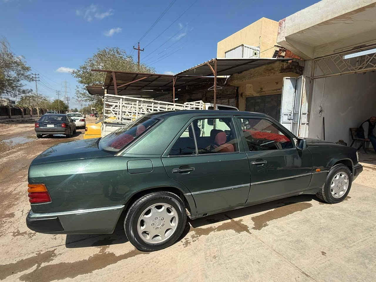 مارسيدس للبيع مكلف بل نشر رقم صاحبه***********
