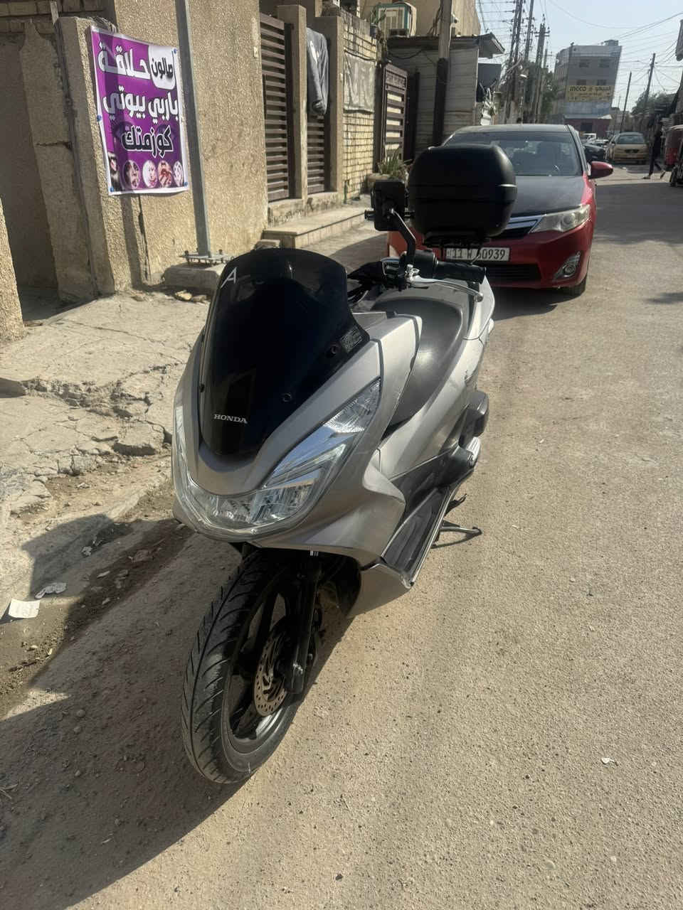 السلام عليكم بيسي اكس مكينه 150 نضيفه ماشيه 24 بيها ضربه بالكفر مثل ماموضح بلصوره وشخط ونقصها جاملغ امامي فقط الباقي مكفول كلشي شغال المكينه نضيفه مكاني بغداد حي الجهاد الدراجه رايده ب١٣ وبيه مجال للشراي ***********
