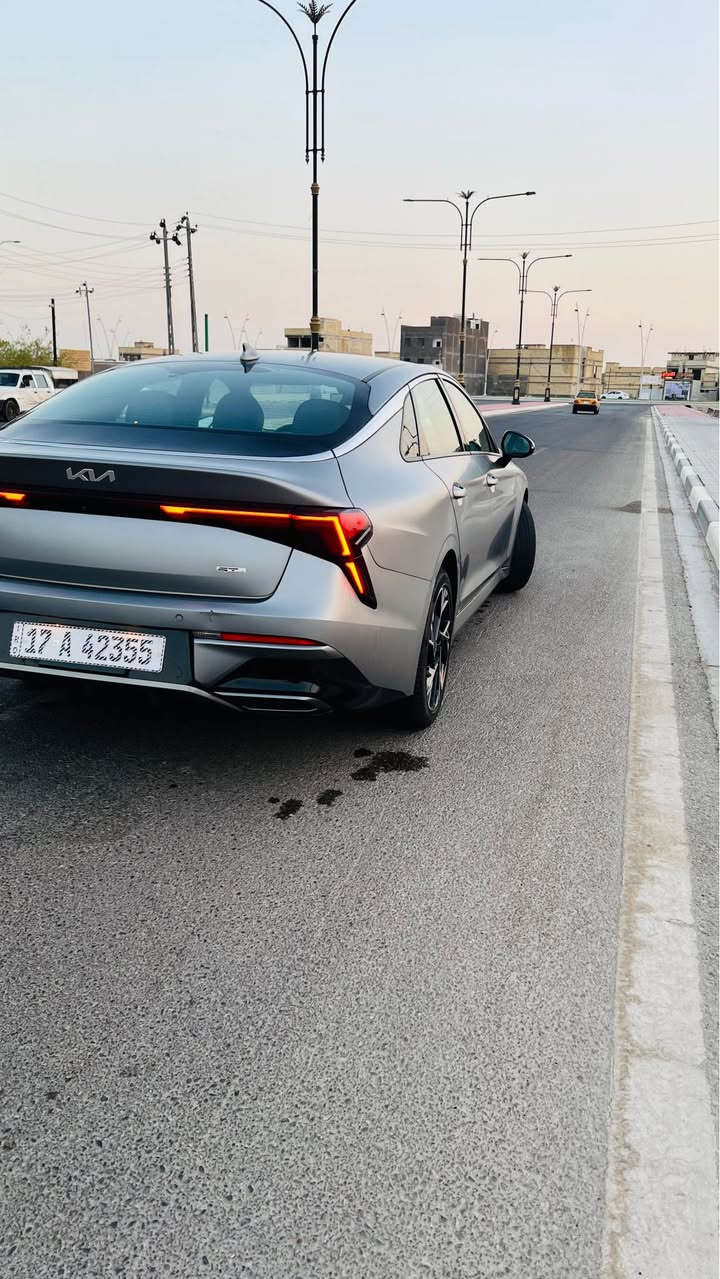 � للبيع | كيا K5 GT-Line موديل 2025

✅ فئة GT-Line
✅ محرك 2500 سي سي
✅ ماشية 7,000 ميل فقط
✅ الحادث: تبديل بنيد فقط
✅ رقم شهداء وتجيك وكالة عامة

💰 السعر: 190 وبيها مجال 

📍 الموقع: البصرة

📞 للاستفسار والاتصال أو واتساب:
*********** البصرة, العراق
