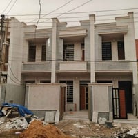 مشتمل للبيع مساحة 72م واجهة3.35م نزال21م استفبال وحولى مطبخ  و3نوم وخد...