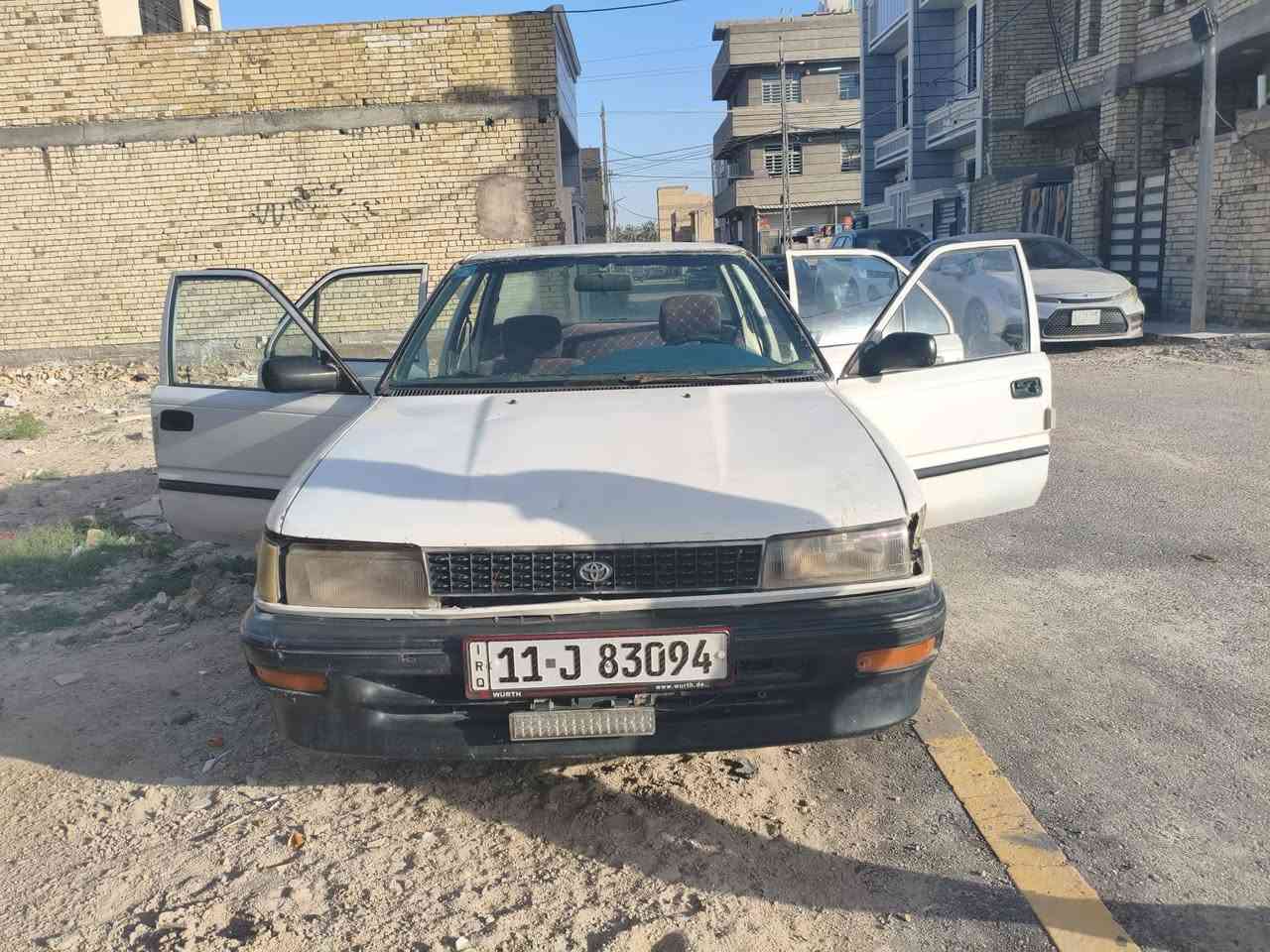 السلام عليكم.....................
كورلا موديل 1990 بسمي مداور ثاني يوم ( مكينه وكير وحداديه ودوشمه وكاعيه نضيفه)  السعر 38 وبيها مجال للاستفسار ***********
