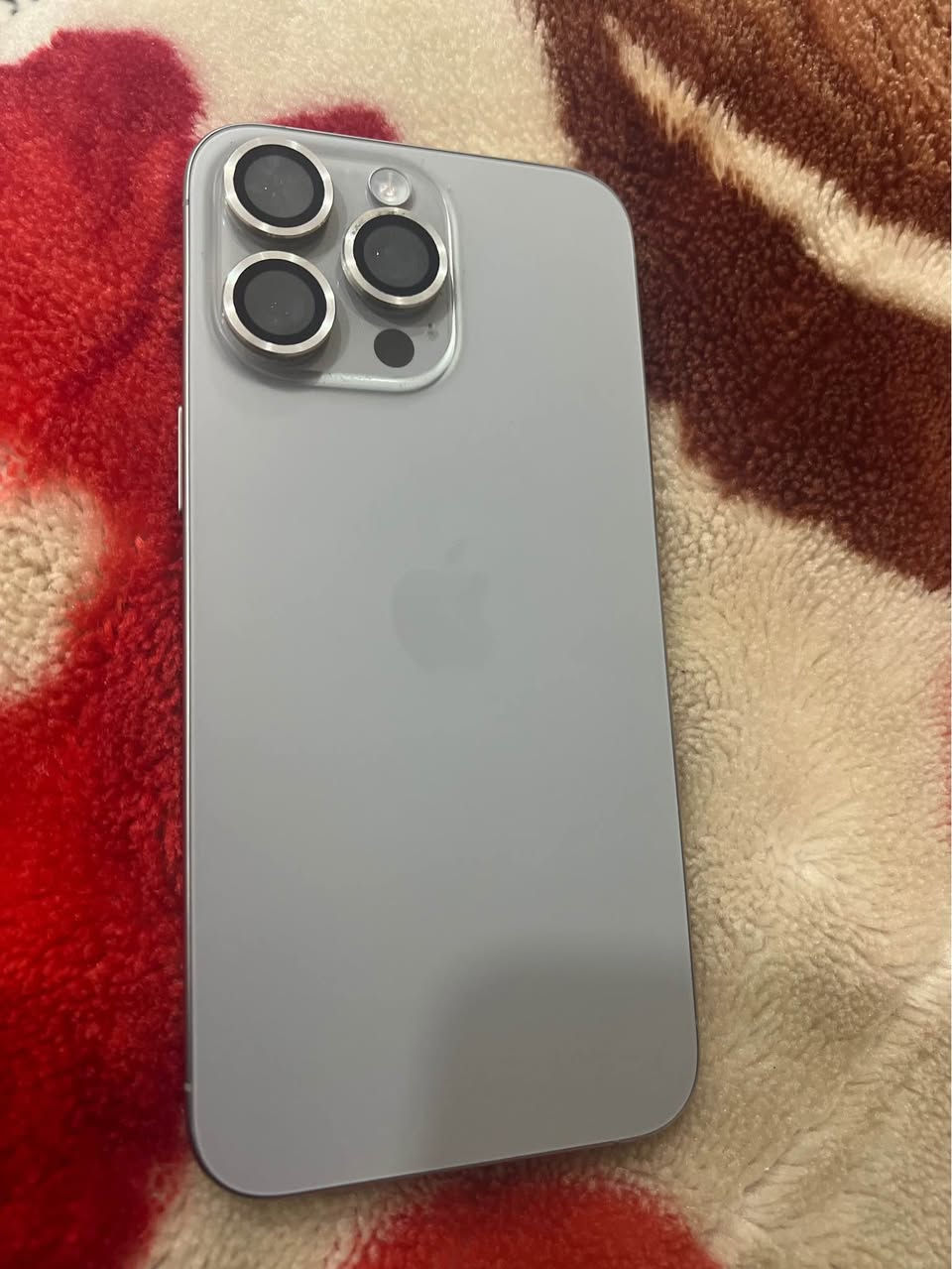 ايفون 15 بروً ماكس  نضافه 100 بال 100 
رقم ***********
ذاكرى 256
لون تيتانيوم 
جهاز وتر  
ممبدل بي شي ابد بغداد, العراق
