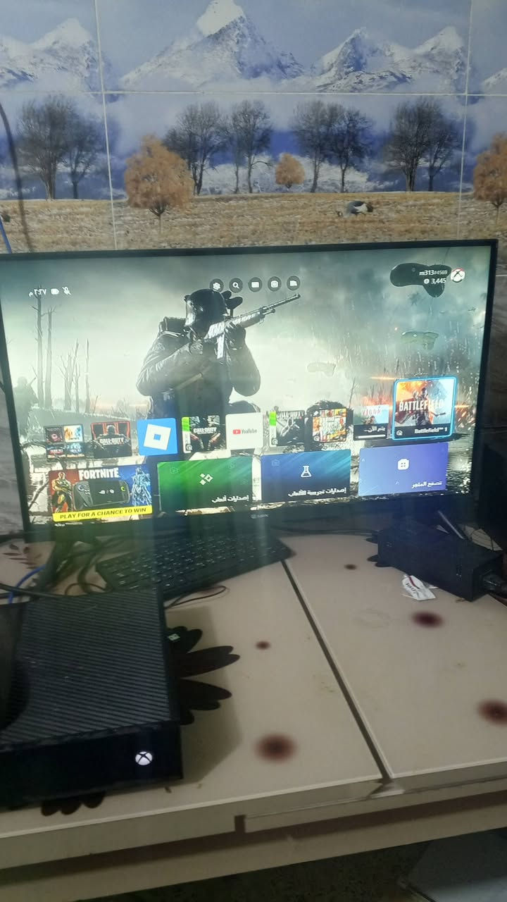 سلام عليكم جهاز Xbox one فات مع 5 اقراص و بطارية خاصة ليدة بشحن تايبسي وحساب فيها لعبة Call Of Duty PLACK OPS 3 والحساب بيها بعض العاب مشتريها 
السعر: 160الف ورايدة مراوس بلي ستيشن 4 وهذا رقمي *********** جهاز نضيف وانشاء الله يكون من نصيبك
