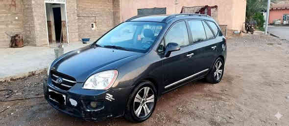 السلام عليكم..
كيا روندو موديل ٢٠٠٧ بسمي شرط تحويل بدون وكاله صبغ ٣ قطع بنيد و جامغ أمامي ايمن وجاملغ خلفي ايمن ٧ راكب محرك ٦ سلندر بحاله جيده وكير بحاله جيده السعر ٩٢ قابل للتفاوض ويرهم مراوس حسب القناعه اتصل
 ***********
***********
