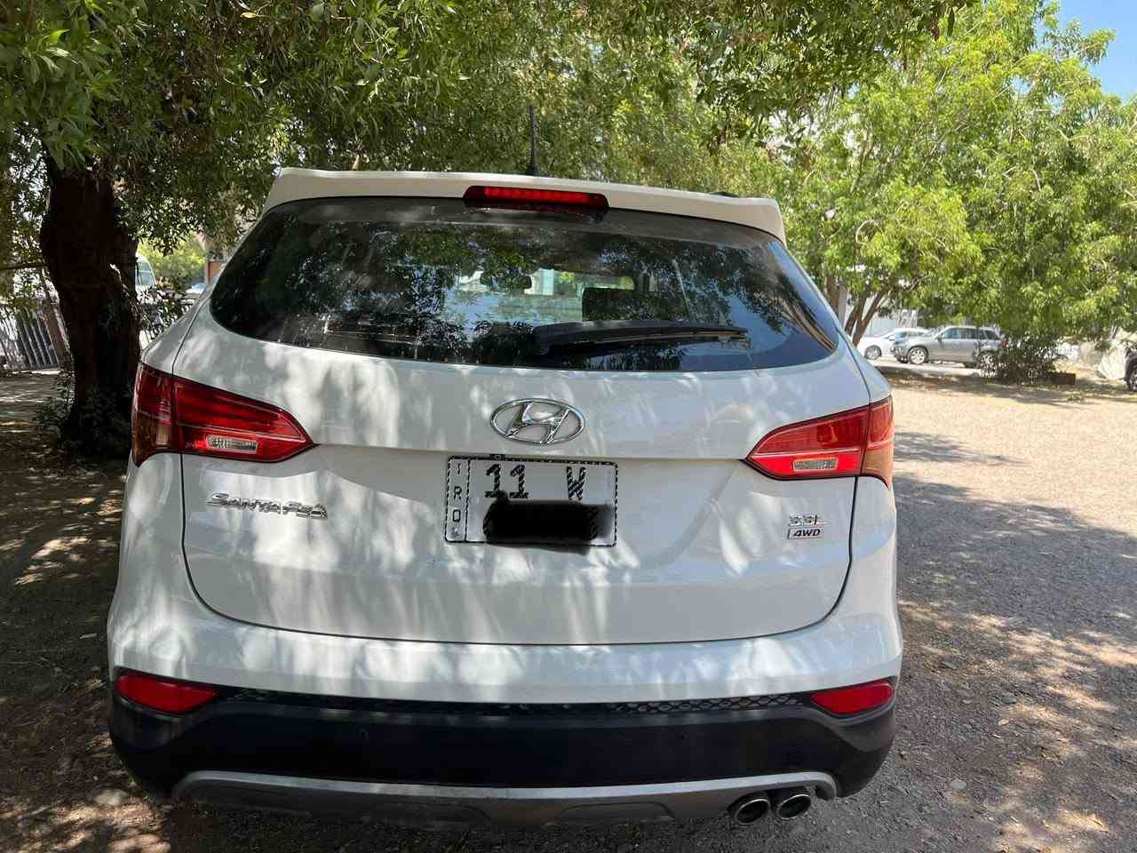 السلام عليكم للبيع سنتافيا خليجي ٢٠١٥ فول مواصفات محرك ٦ سلندر فور ويل بانوراما بصمه ٧ راكب ثلاث قطع تبريد كشتات جلد وكهرباء بردات زراك لايت ترحيب مري وشفط عدسات ولدات امامي خلفي حساسات كامره تبريد شاشه ثلاثه بجكمجه ويل ٢٠ وباقي المواصفات بصور ومحرك كير مكفولات ع وضع الشركة سيارة كلش جديدة ومكفولة ماعدا شبرين بل باب الخلفي الايمن من جوه تصليحه بسيطه لباقي مكفول سعرها ١٧٥$ بيها مجال بسيط للشراي ان شاءالله مكانها بغداد جانب الكرخ للاتصال ***********
