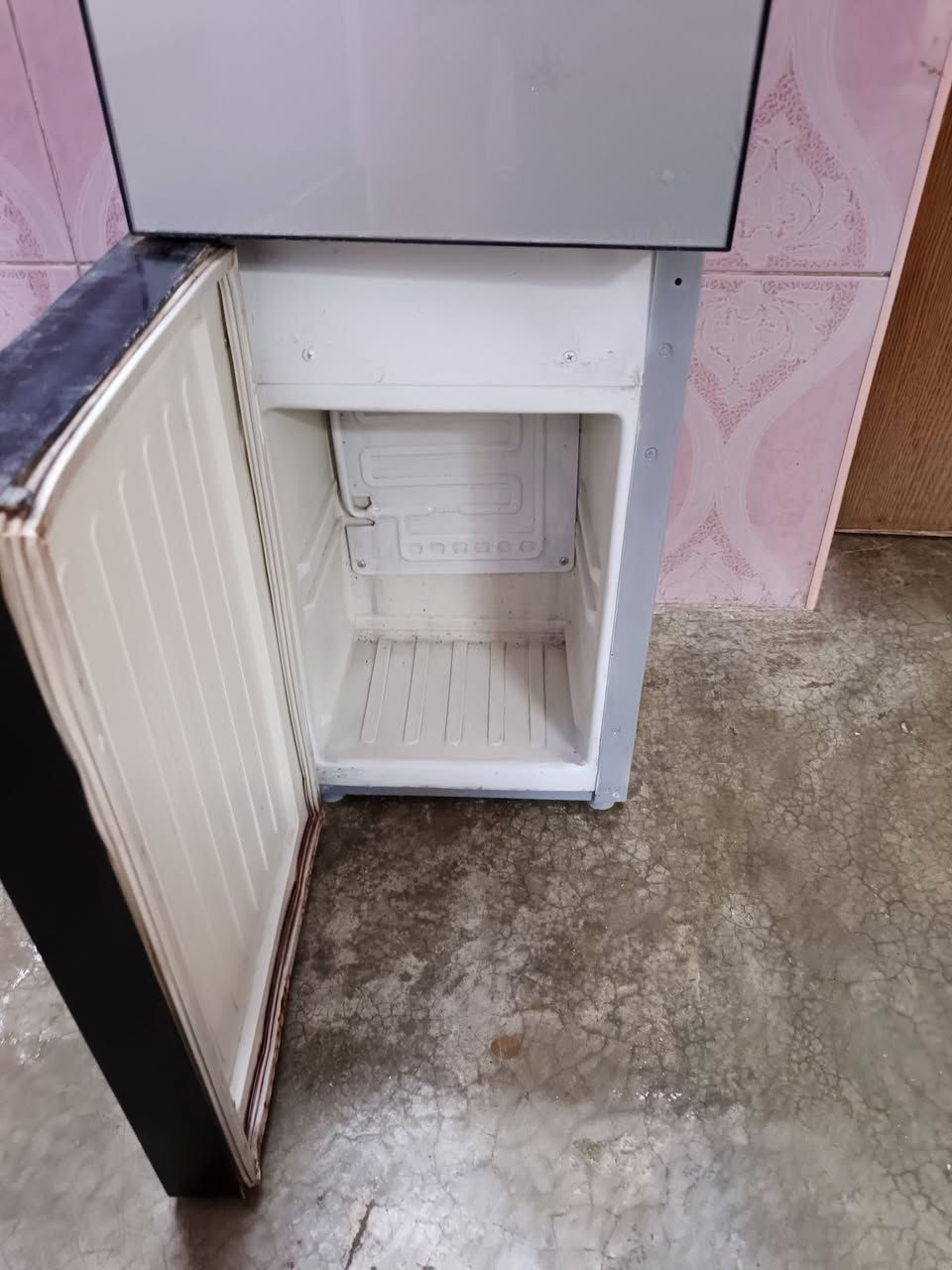 براد شغال شرط حار بارد ثلاجه كل عيب مابيه بلادي شركه سعر 60 وبيه مجال مكاني كركوك حي عسكري شراي اتصل ***********
